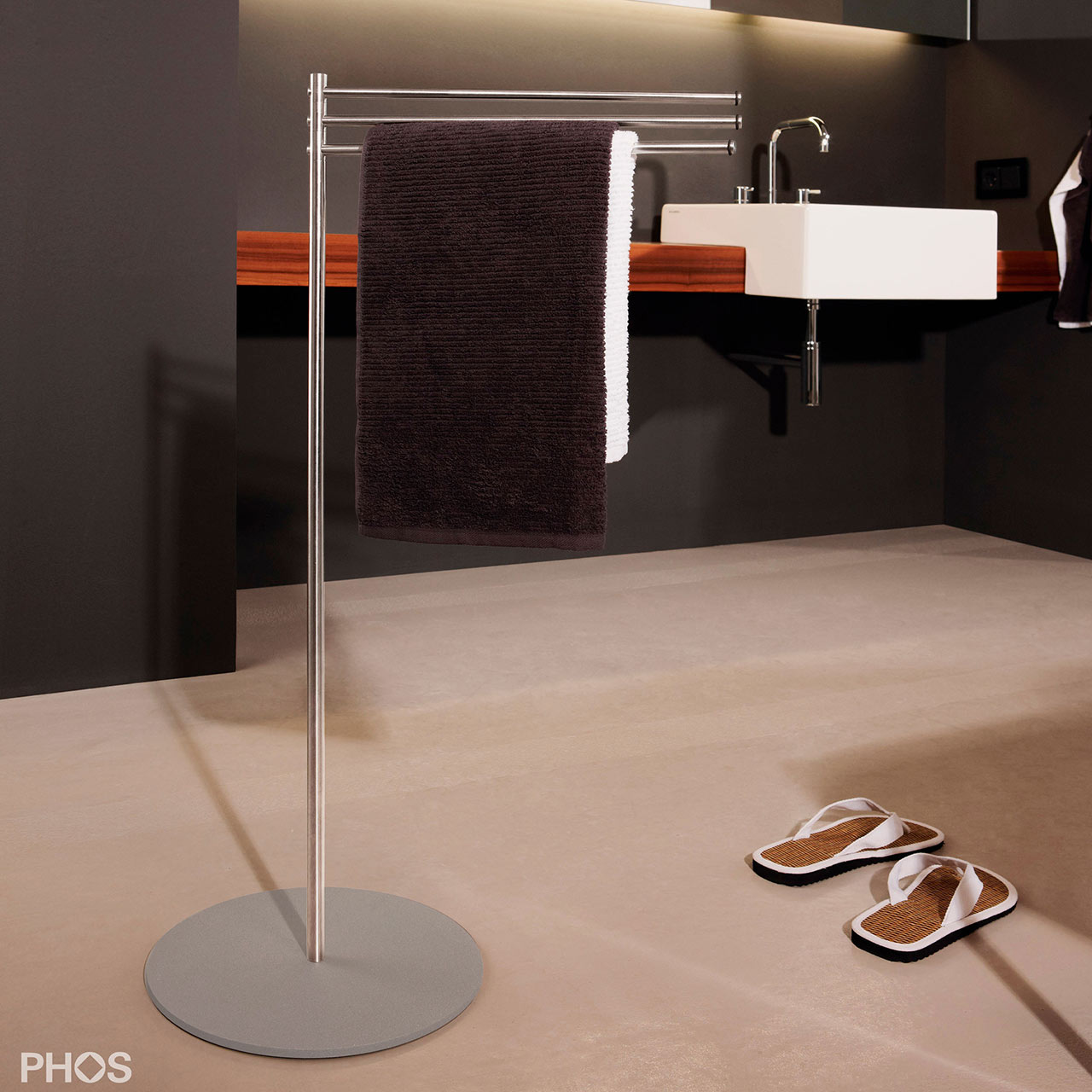 Stand Towel Rail With 3 Towel Bars - rotatable - Stand Towel Rail With 3 Towel Bars - rotatable -